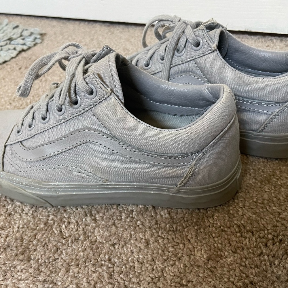 Great condition vans (size 6 ) gray